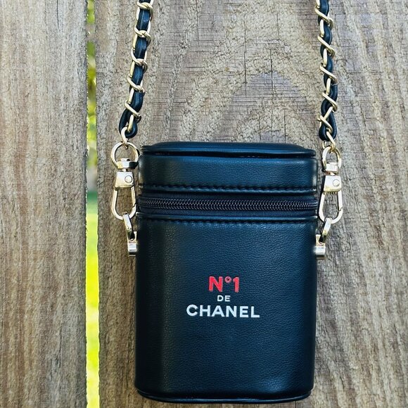 Chanel No. 1 GWP Black Crossbody Hard Sided Lipstick/Card/Cash/Key Case NEW - Picture 3 of 14